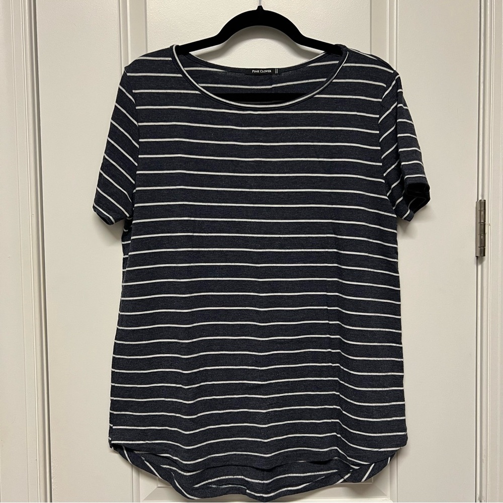 Pink Clover Blue and White Relaxed Fit Short Sleeve Tee